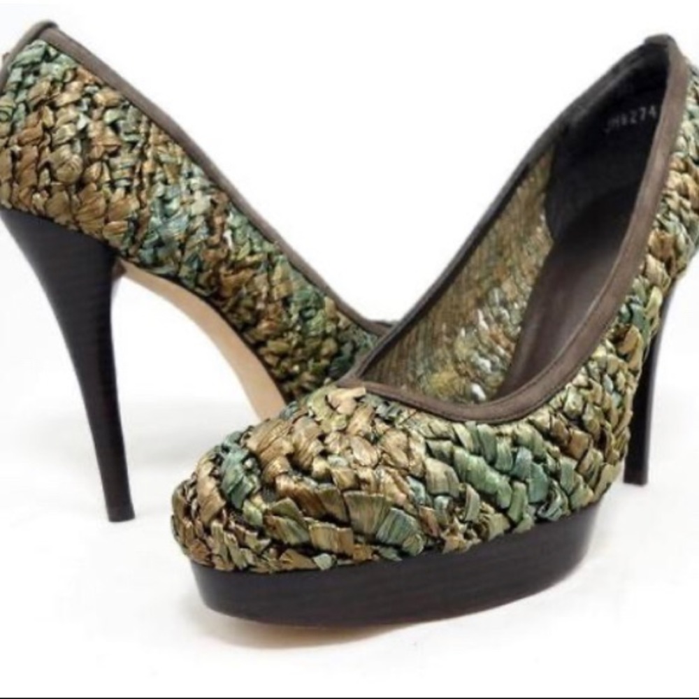 Stuart Weitzman Herbal Raffiaswoon Round Toe Platform Pump size 10M